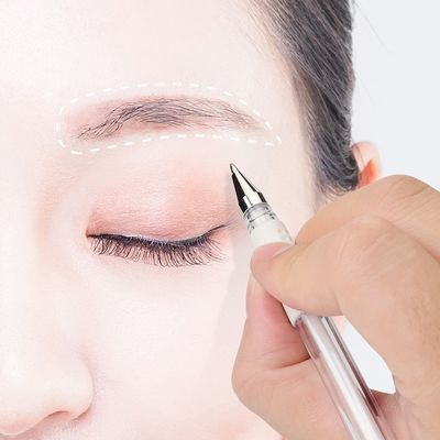 Weißer, wasserfester Anti-Sesamöl-Stickstift für Stickerei, Kunststoff-Schönheits-Make-up-Werkzeug für Augenbrauen-Permanent-Make-up-Zubehör