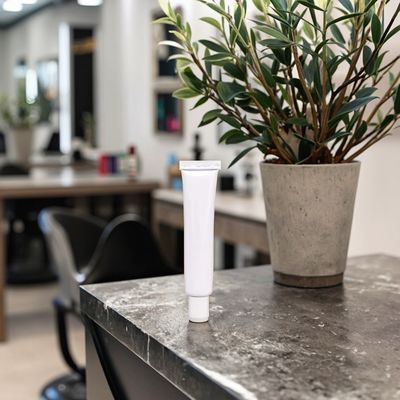 Starke Creme Lippen und Augenbrauen Tattoo Power Mikrobladen Schmerzfrei mit Metallrohr aus Kunststoff